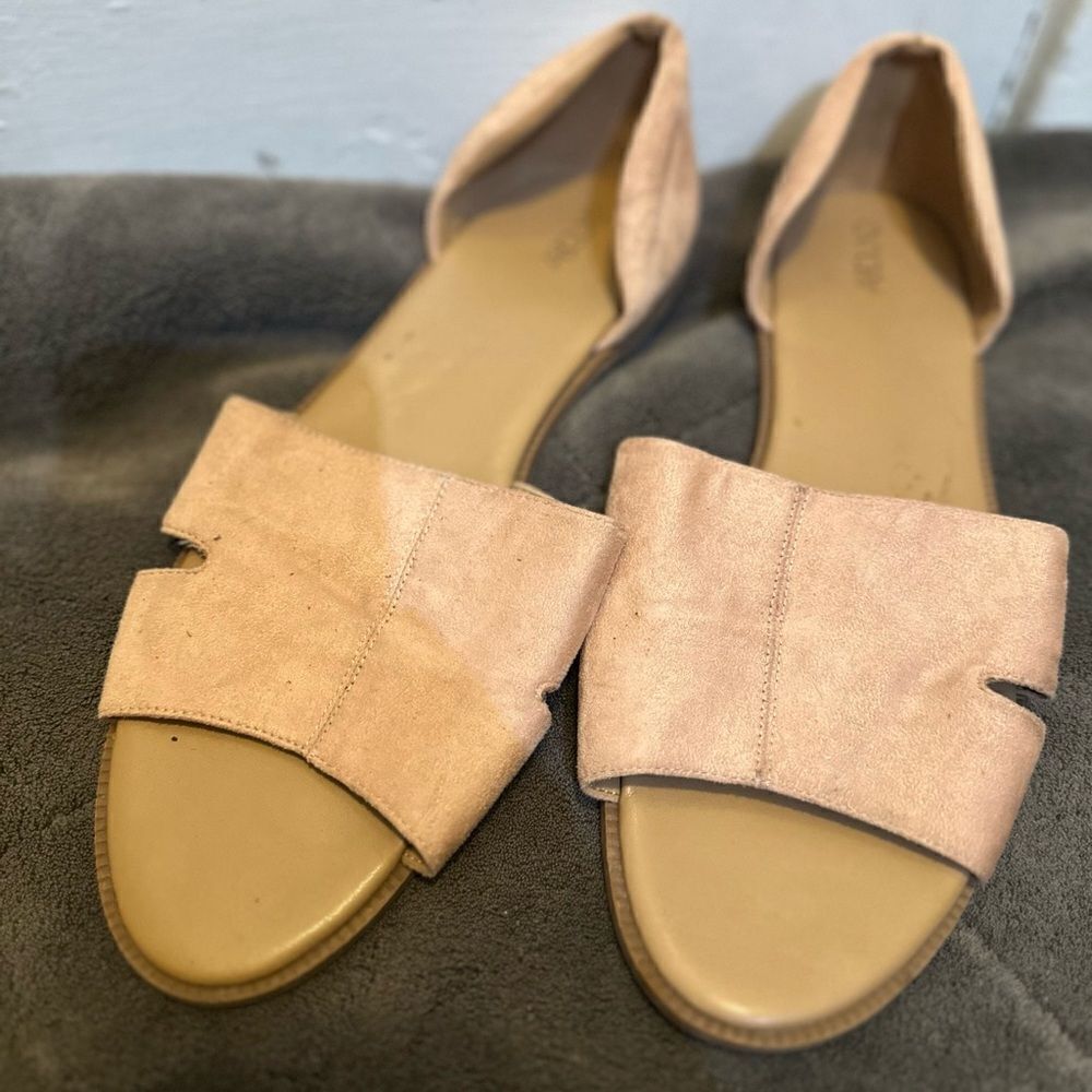 Abound used Flats